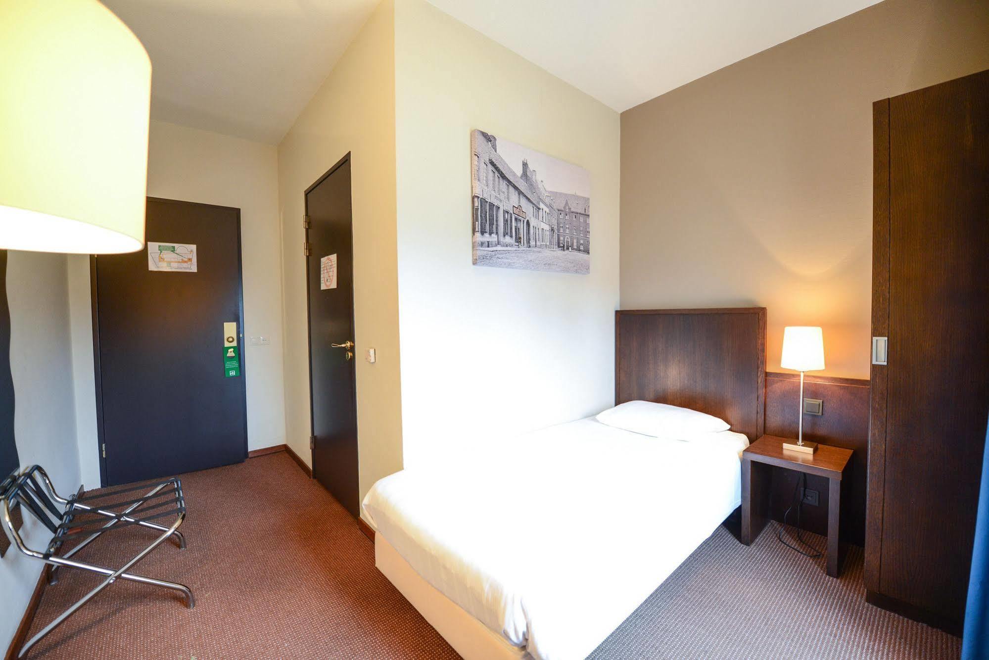 Hotel Munten Weert Bagian luar foto