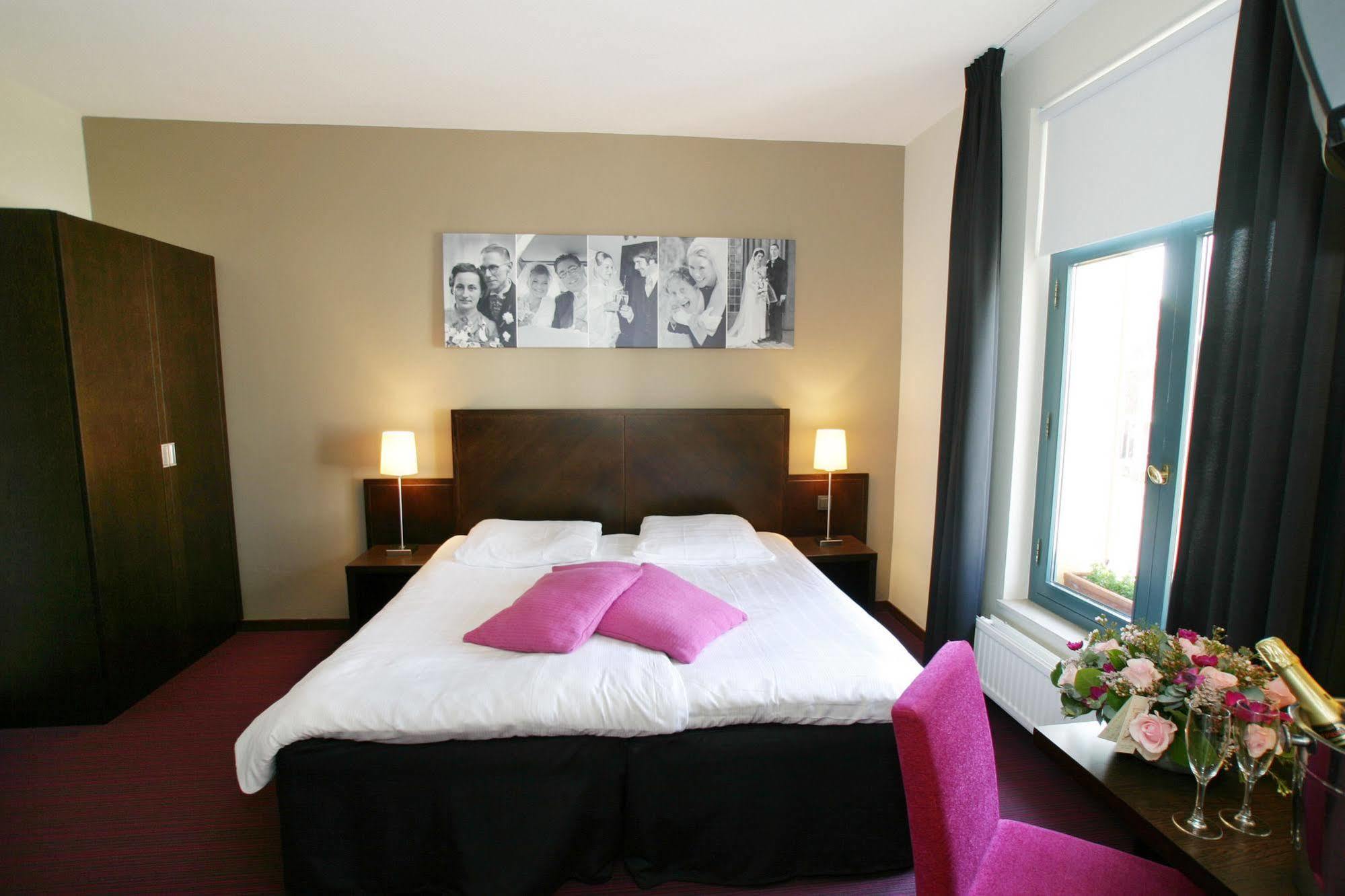Hotel Munten Weert Bagian luar foto