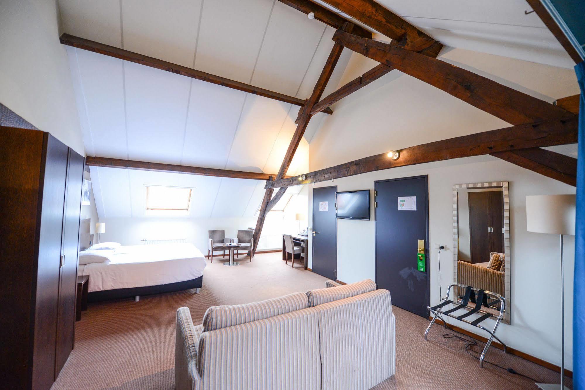 Hotel Munten Weert Bagian luar foto