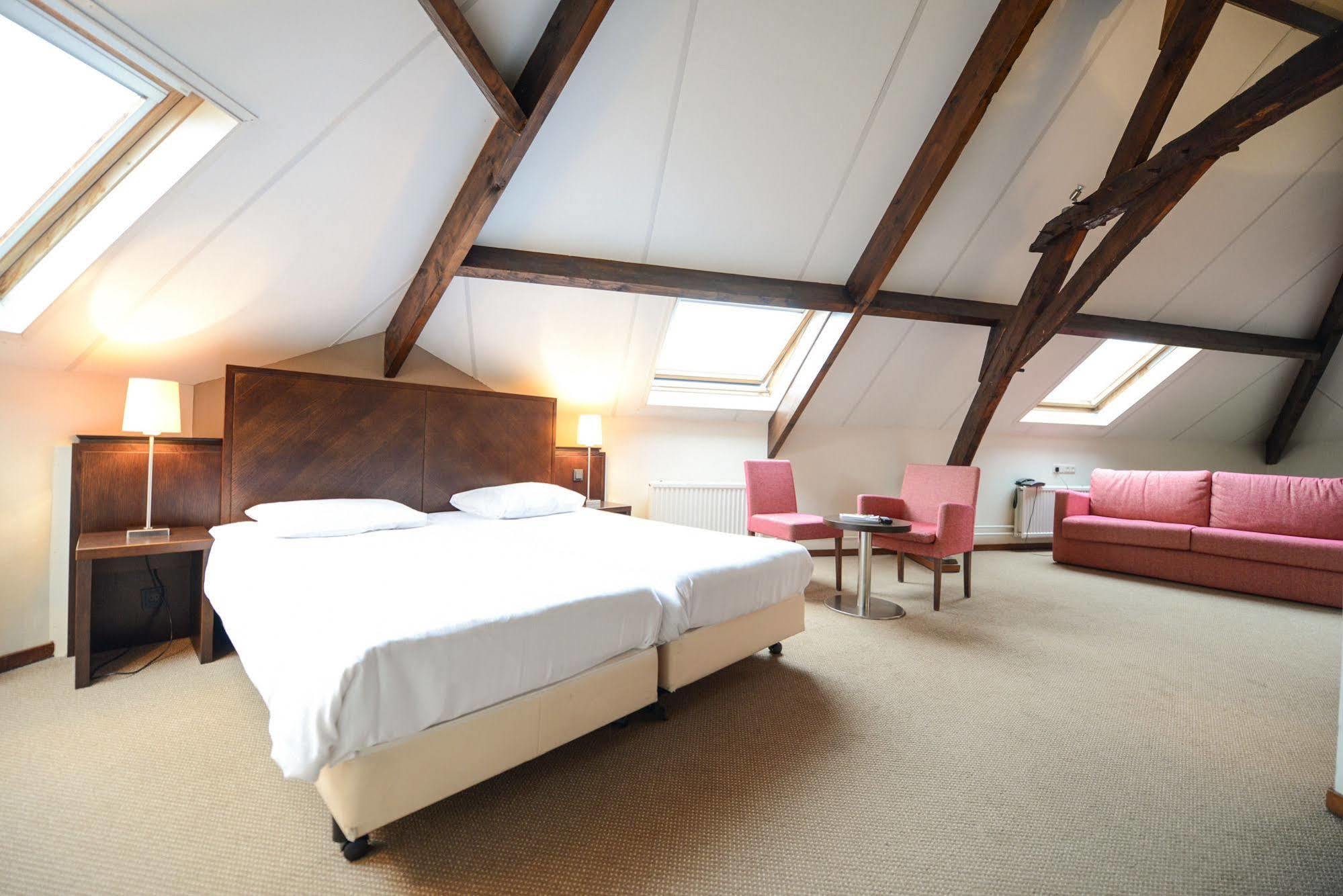 Hotel Munten Weert Bagian luar foto