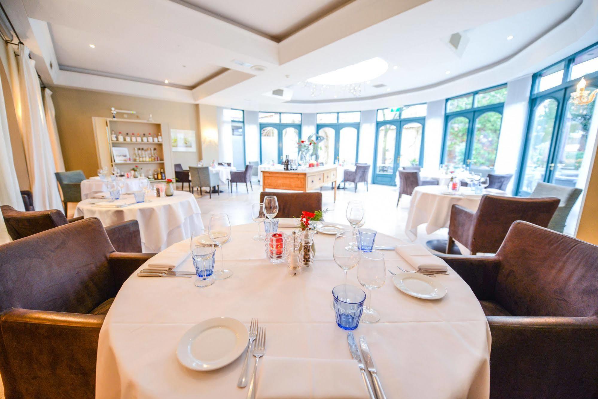 Hotel Munten Weert Bagian luar foto