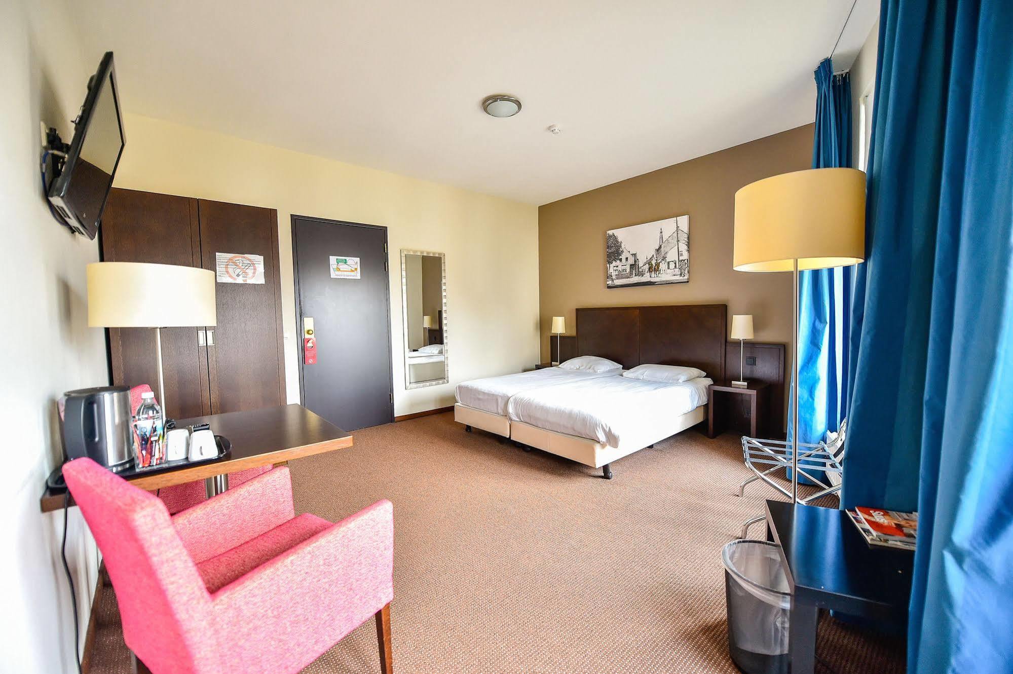 Hotel Munten Weert Bagian luar foto